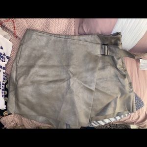 Zara suede skort